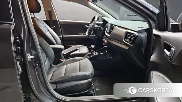 Kia Stonic id 3509258 из Кореи 20