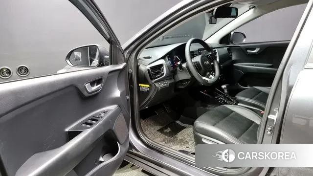 Kia Stonic id 2886236 из Кореи 20