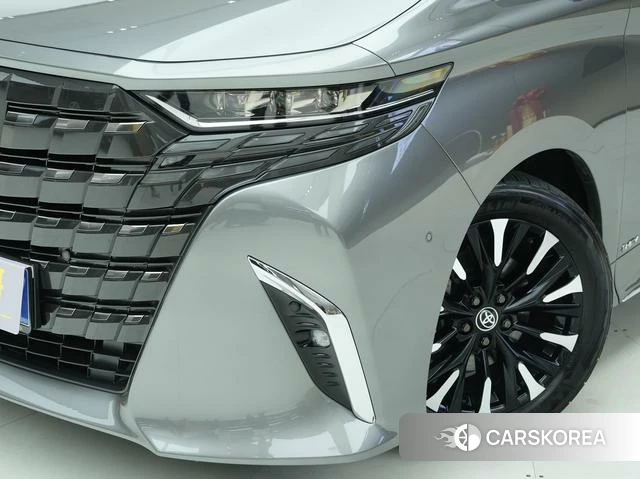 Toyota Elfa id 4329062 из Китая 28
