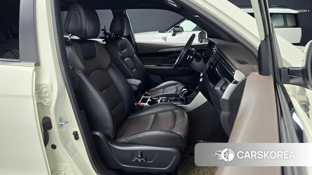 Ssangyong Beautiful Korando id 4377661 из Кореи 31