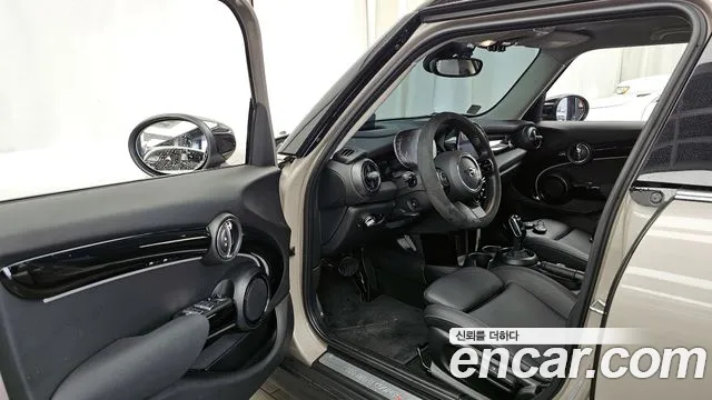 Mini Cooper S id 2652681 из Кореи 20