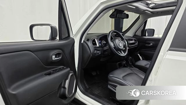 Jeep Renegade id 4769605 из Кореи 19