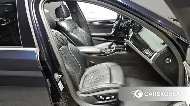 BMW 5 Series (G30) id 3468312 из Кореи 20