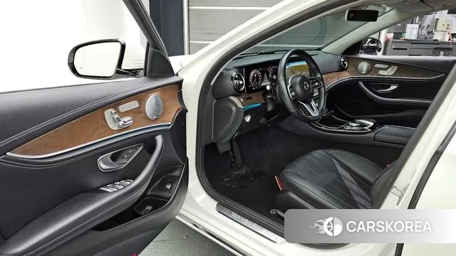 Mercedes-Benz E-Class W213 id 3018684 из Кореи 20