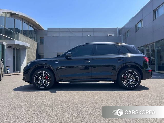Audi Q5L id 4307099 из Китая 11