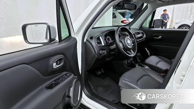 Jeep Renegade id 4345476 из Кореи 32