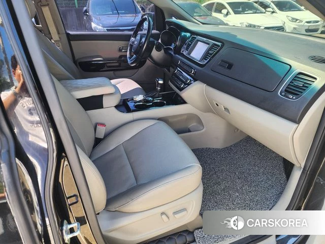 Kia The New Carnival id 4732879 из Кореи 17