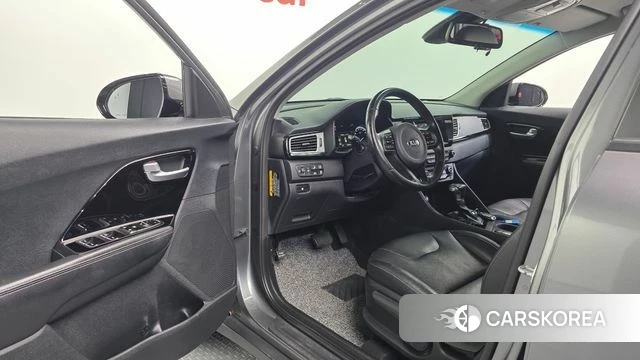 Kia Niro id 4502794 из Кореи 36