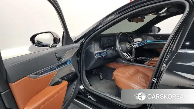 BMW 7 Series (G70) id 3405687 из Кореи 20