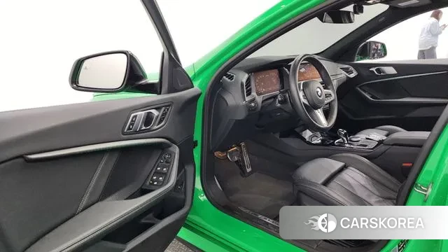 BMW 1 Series (F40) id 2975090 из Кореи 20