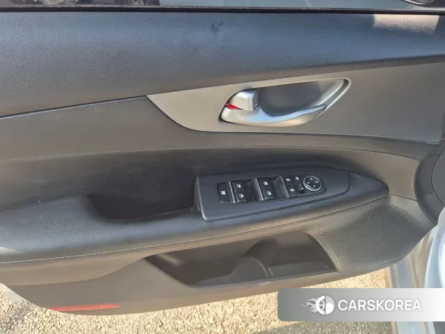 Kia Come New K3 id 3068688 из Кореи 18