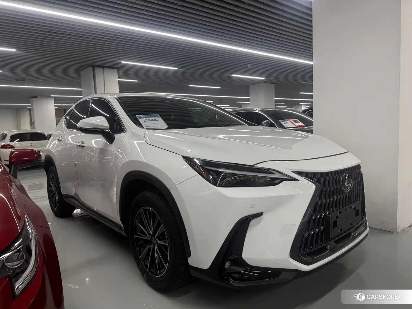 Lexus NX id 4659677 из Китая 16
