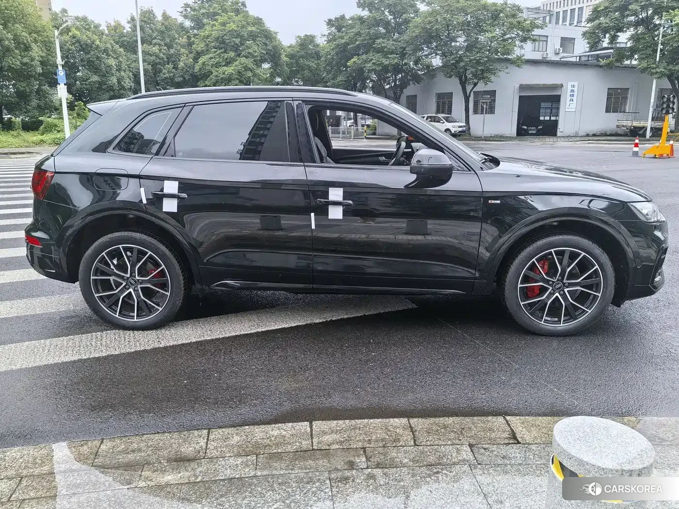 Audi Q5L id 4545718 из Китая 15