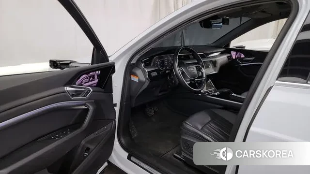 Audi e-Tron id 3655233 из Кореи 20