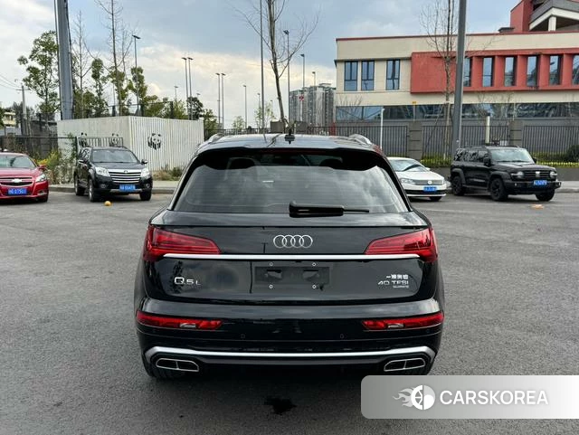 Audi Q5L id 4300879 из Китая 10