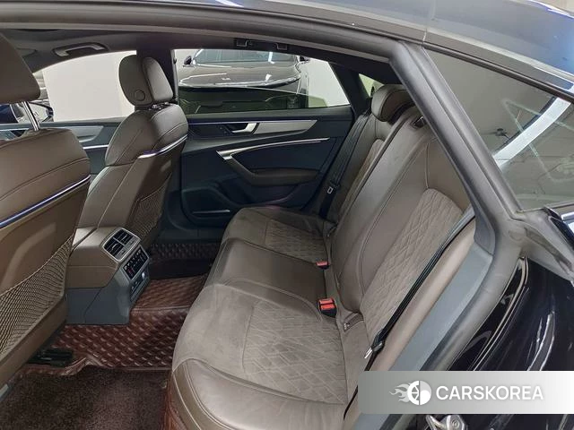 Audi A7L id 4261628 из Китая 10