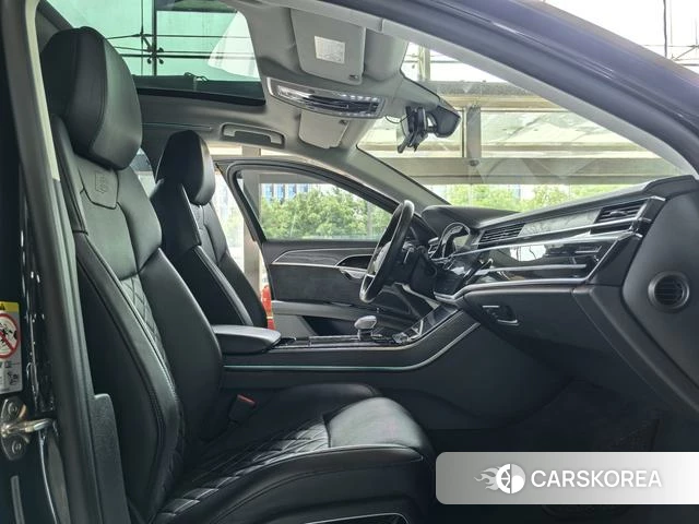Audi A8 id 4342192 из Китая 30