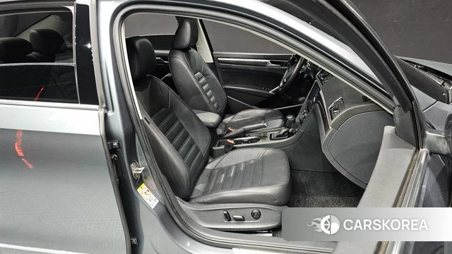 Volkswagen The New Passat id 3814333 из Кореи 20