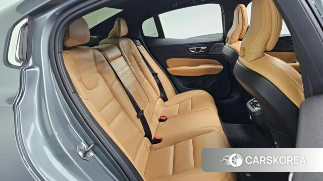 Volvo S60 3rd generation id 4755068 из Кореи 37