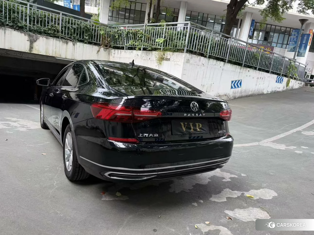 Volkswagen Passat id 4513734 из Китая 17