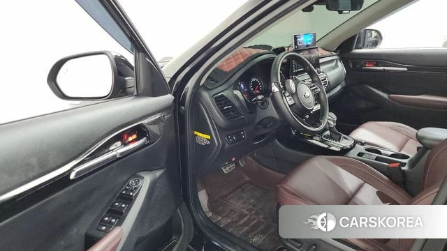 Kia Seltos id 4574009 из Кореи 32