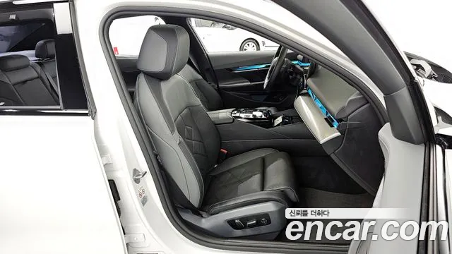 BMW 5 Series (G60) id 2810689 из Кореи 20