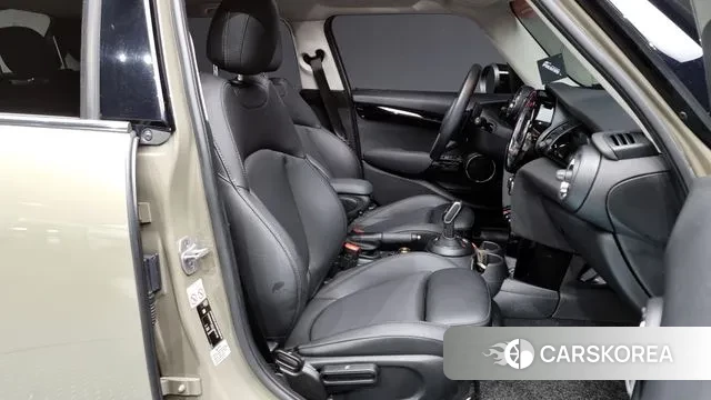 Mini Cooper S id 2960943 из Кореи 20