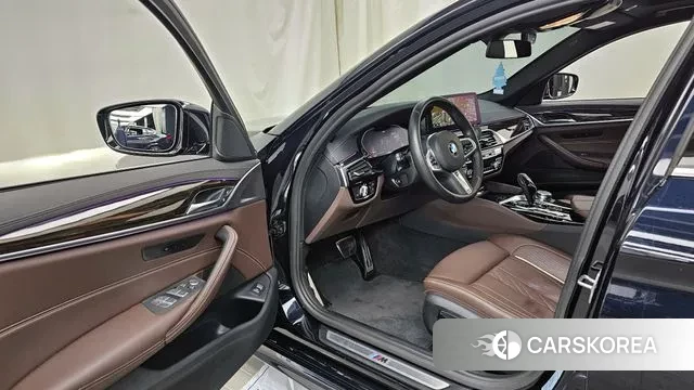 BMW 5 Series (G30) id 3348986 из Кореи 20