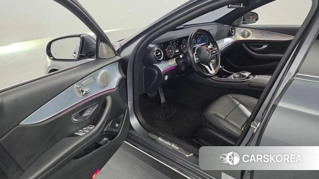 Mercedes-Benz E-Class W213 id 4708336 из Кореи 20