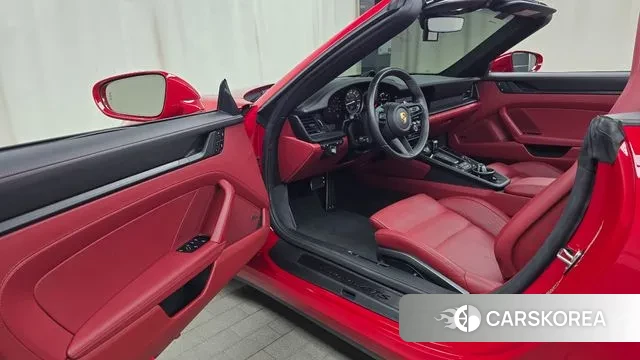 Porsche 911(992) id 3739752 из Кореи 20