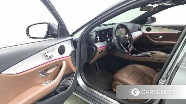 Mercedes-Benz E-Class W213 id 4731745 из Кореи 31