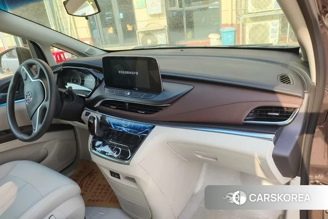 Buick GL8 id 3945047 из Китая 17