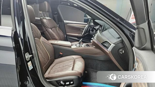 BMW 5 Series (G30) id 3801099 из Кореи 20