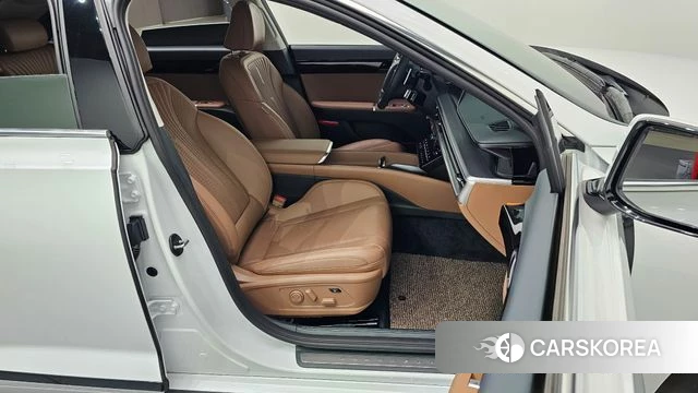Hyundai Grandeur Hybrid (GN7) id 4427131 из Кореи 32