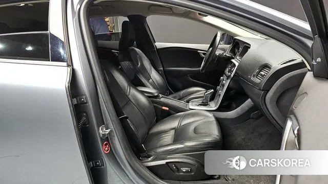 Volvo V40 id 3761347 из Кореи 20