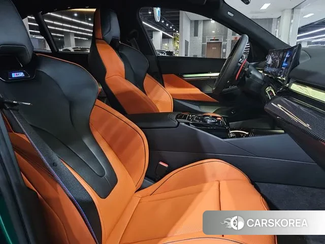 BMW M5 (G90) id 3638607 из Кореи 17