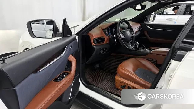 Maserati Levante id 3254035 из Кореи 20