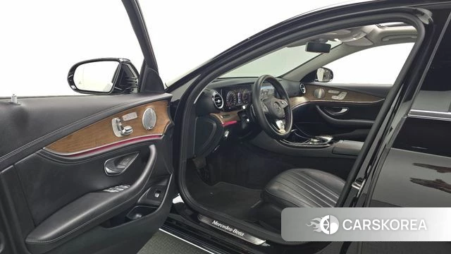 Mercedes-Benz E-Class W213 id 4900969 из Кореи 20