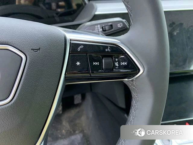 Audi e-tron id 4320985 из Китая 30