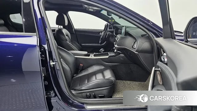 Kia Stinger id 3045566 из Кореи 20