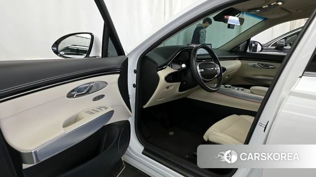 Genesis GV70 id 4250004 из Кореи 20