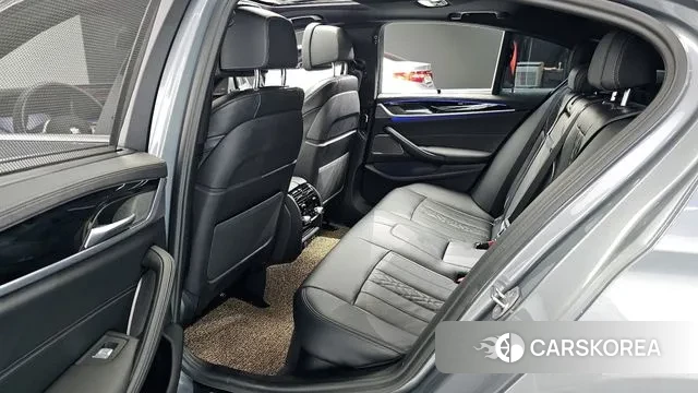 BMW 5 Series (G30) id 3036725 из Кореи 20