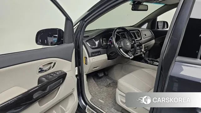 Kia The New Carnival id 3499624 из Кореи 20