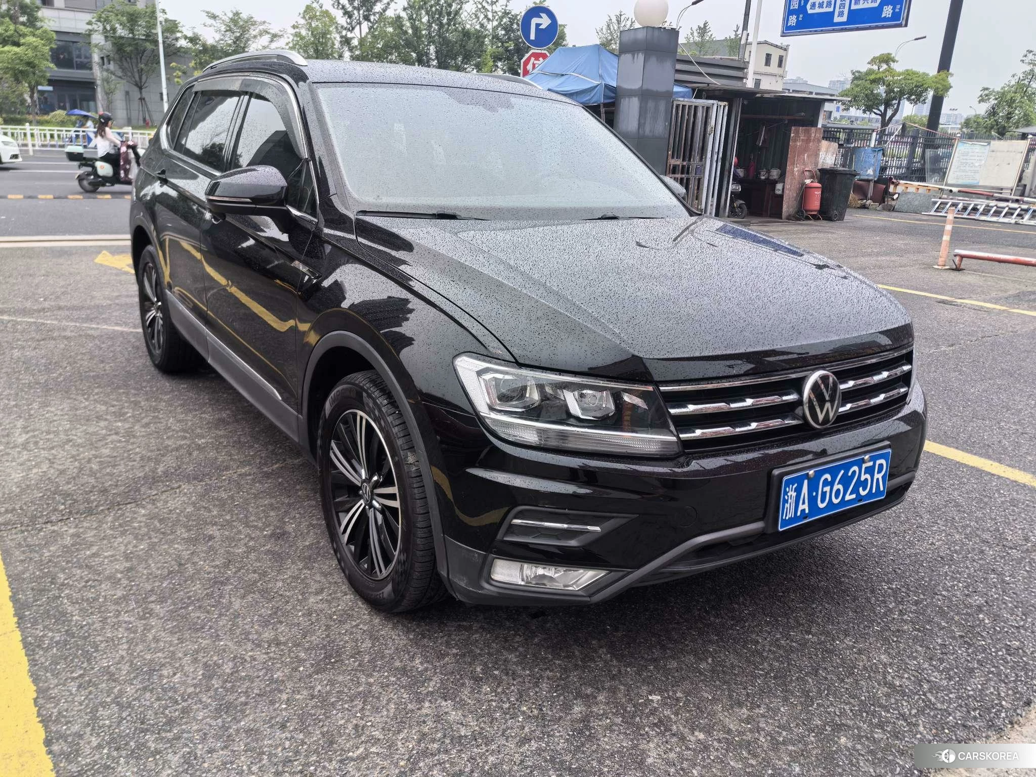 Volkswagen Tiguan L id 4512705 из Китая 14