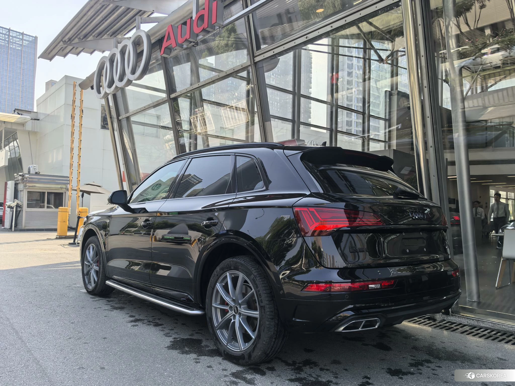 Audi Q5L id 4513570 из Китая 22