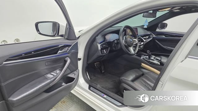BMW 5 Series (G30) id 4551471 из Кореи 33