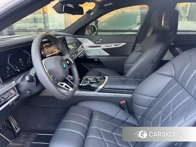 BMW 7 Series (G70) id 3382809 из Кореи 20