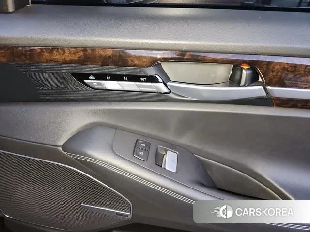 Genesis G90 id 3568017 из Кореи 20