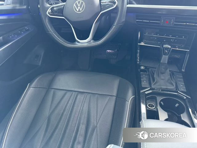 Volkswagen Passat id 4299692 из Китая 17