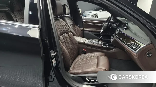 BMW 7 Series (G11) id 3478863 из Кореи 20